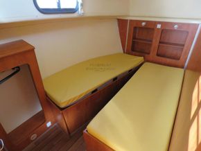 Nicols Estivale Quattro double helm positions - Forward Cabin