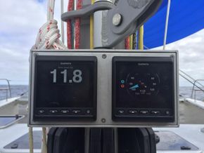 Dudley Dix DH 550 Catamaran