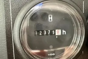 Hour meter reading 1237.9 hours on a 2022 Leopard 50 model.