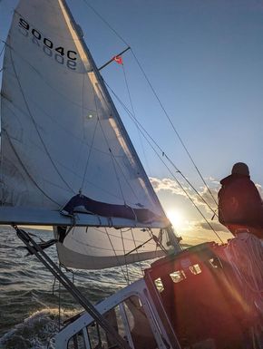 Sailing to Lymington 2025