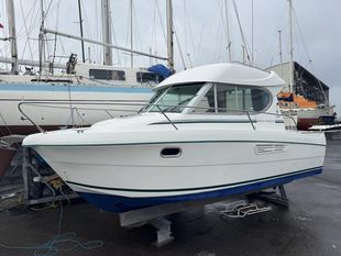 2004 Jeanneau Merry Fisher 805