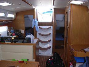 2010 Jeanneau Sun Odyssey 42i 11