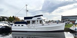 Grand Banks 42