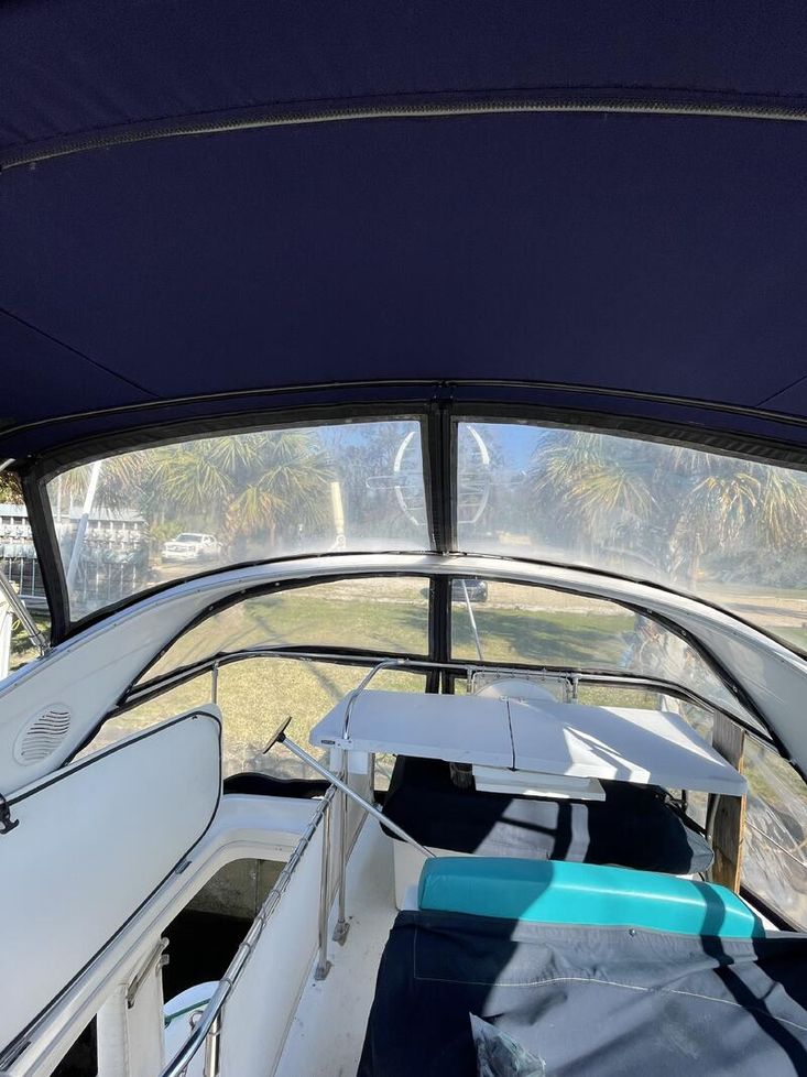 2001 Bayliner 3488 command