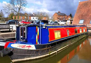 Our Sonia-55ft 1998 Liverpool Boat Company 4 berth cruiser stern narro