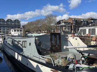 Tjalk Lucie Neeltje 53ft with Permanent London Mooring