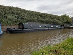 Ros&egrave; & Gin - 60' x 9' 2 Bedroom Built 2022