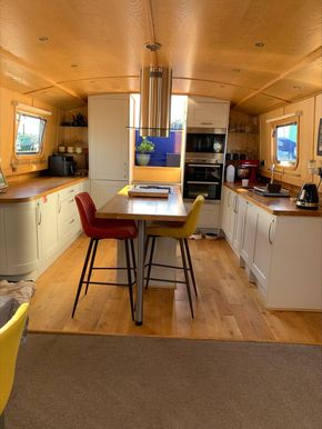 Kitchen facing aft