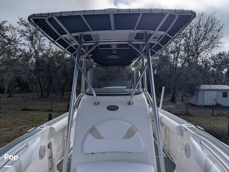 2004 Boston Whaler 240 Outrage
