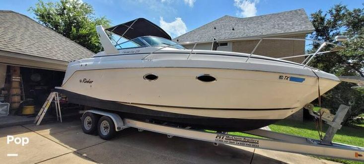 2002 Rinker fiesta vee 270