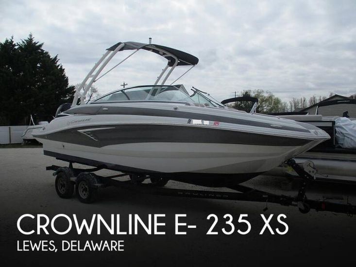 2023 Crownline e235 xs