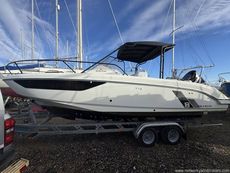 2022 Beneteau Flyer 8 Sundeck