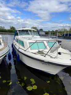 Superb Fairline Mirage 29