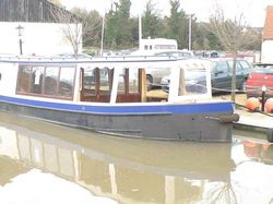 New Peter Nicholls liveaboard launch