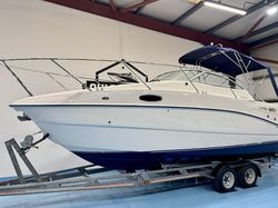 Sealine S23 w/ Volvo Penta KAD32 170HP Duo-Prop Diesel