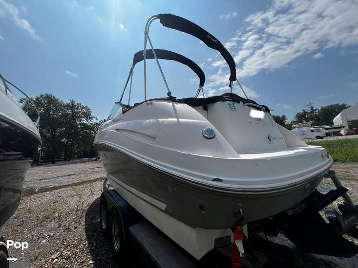 2006 Sea Ray 240 sundancer