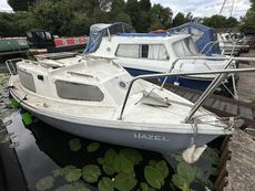 Hazel 19' Twin Keel Yacht