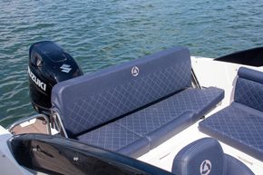 2024 Parker 630  Day Cruiser 19