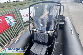 Highfield Sport 600 - windscreen