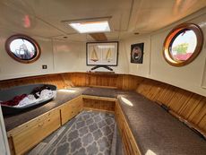 Gypsy Rose 2012 Branson Dutch Barge, 55ft x 12ft 6