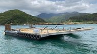 BARGE WITH LOADING RAMP. 160 DWT. DUMB BARGE 