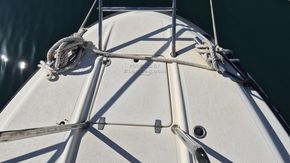 Nimbus 35DC  - Anchor Locker