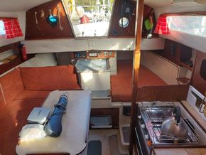 Tomahawk 25 - Great Value - Interior