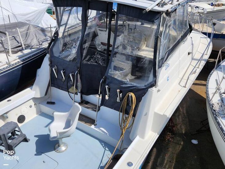 1983 Luhrs 340