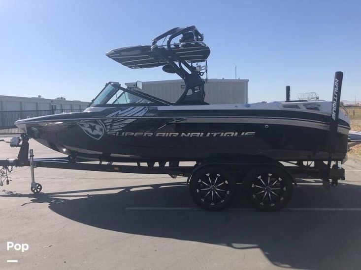 2010 Correct Craft super air nautique 210