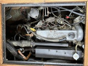 Mercedes 2 L four-cylinder