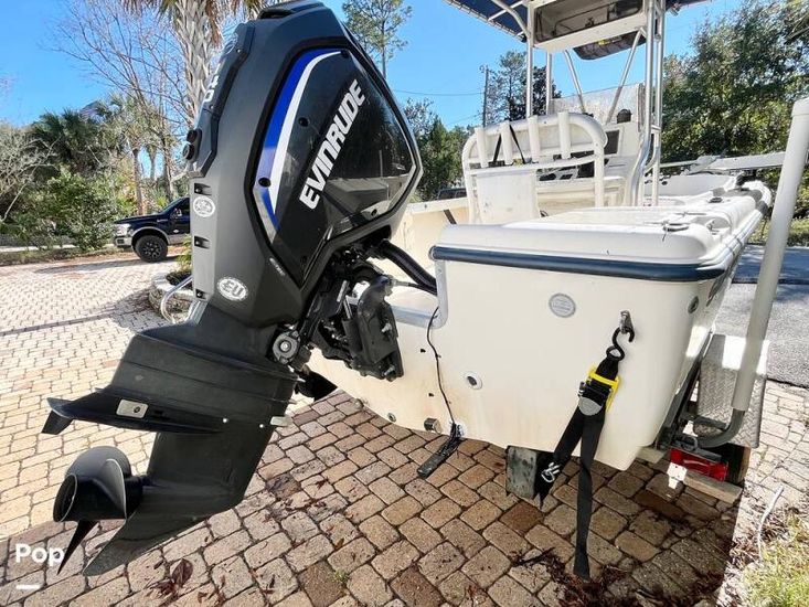2002 Sea Hunt triton 200