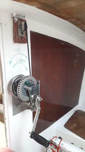 Stainless - keel winch and bracket