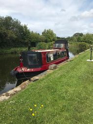 Tadpole: 30ft Cruiser Stern Narrowboat