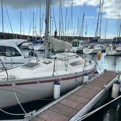 1981 Beneteau First 28