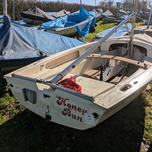 Wanderer Dinghy 614 Honey Bun
