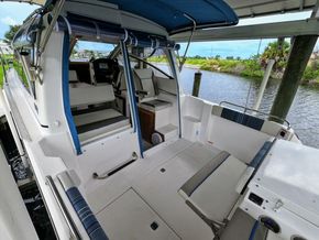 03 Cockpit   2017 Cutwater 242 Sport Coupe (1)