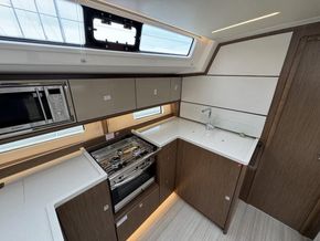 2025 Bavaria C46 13
