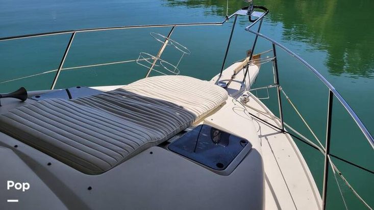 1989 Carver 3297 mariner