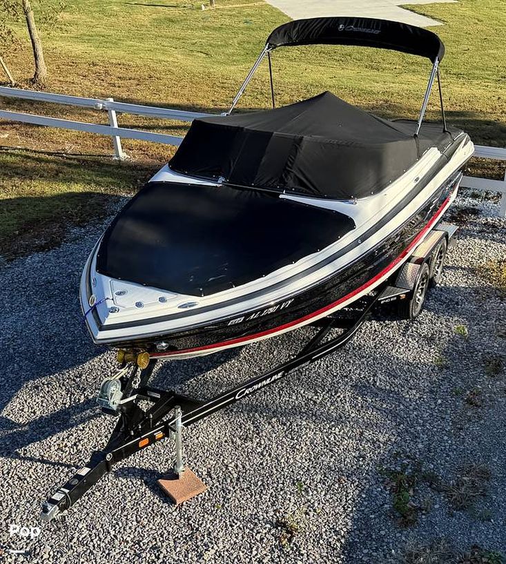 2023 Crownline 240 ss