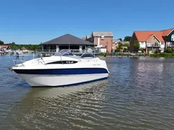2004 Bayliner 245