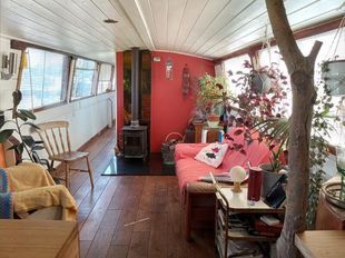 Lady Sabrina, unique widebeam 68'x10'