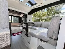 2025 Sealine C390