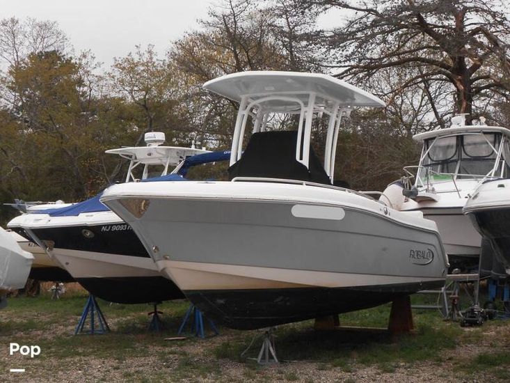 2020 Robalo r 222