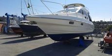Sealine F33   