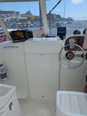 Helm and passenger set up