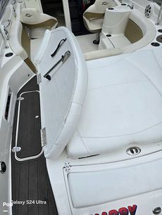 2010 Rinker Captiva 246
