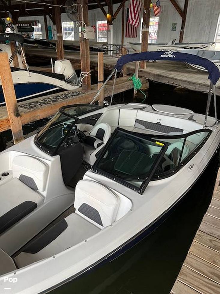 2023 Monterey 224 fs
