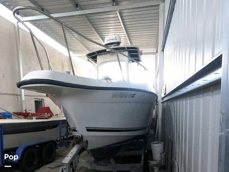 2002 Seaswirl 2301 striper