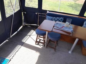 Upper deck 1