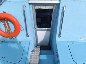 Horizon Craft Ltd Horizon 35  - Companionway